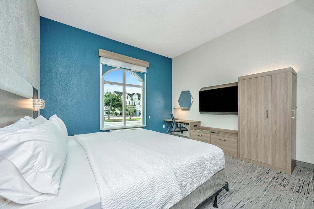 Holiday Inn Express & Suites Charleston Arpt-Conv Ctr Area photo 52