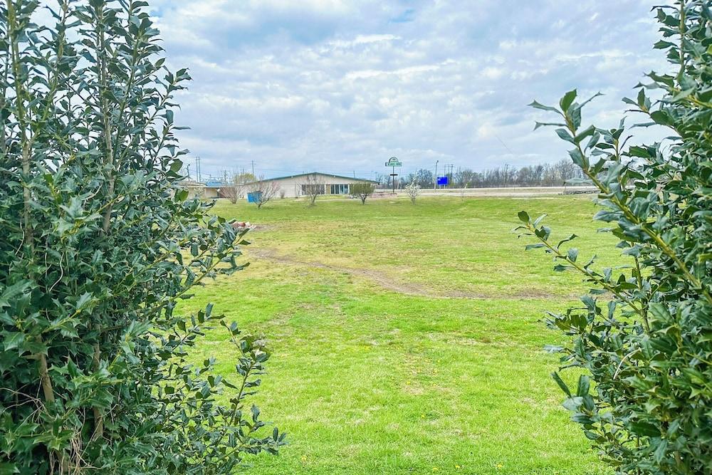 Shamrock Kings Inn By Oyo Marked Tree I-555 photo 22