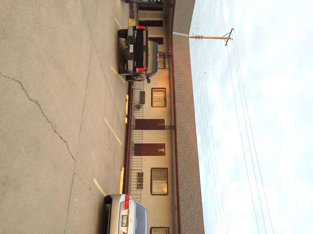 Stardust Motel and Suites El Dorado KS photo 14