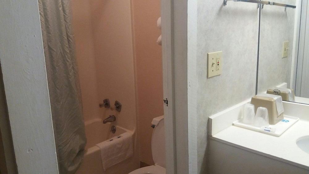 Sunrise inn photo 8