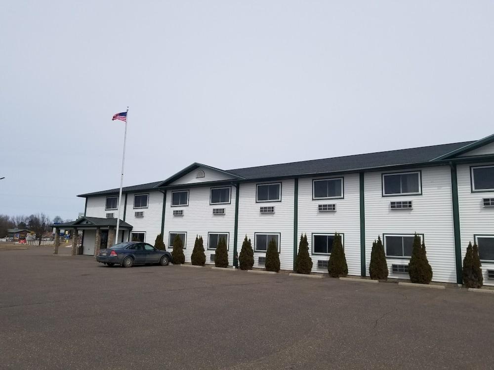 AmeriVu Inn and Suites - Stanley photo 31
