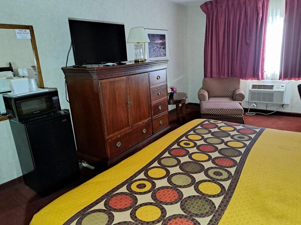 Regency Inn photo 6