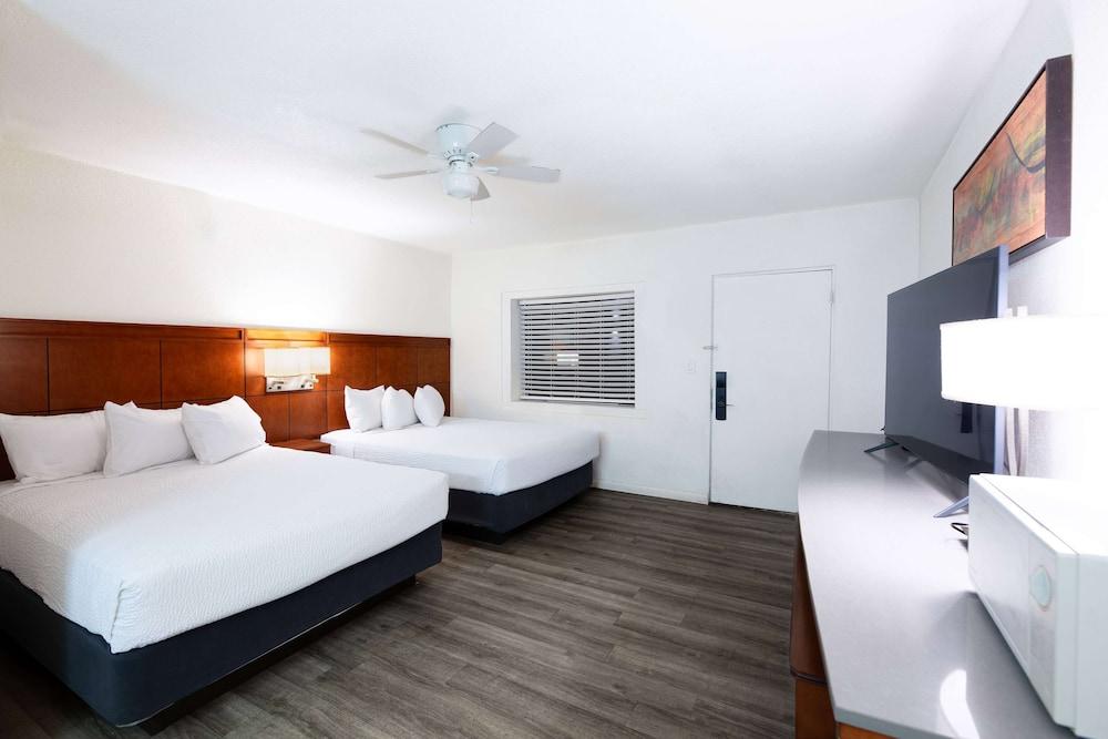 Travelodge by Wyndham Parker photo 10
