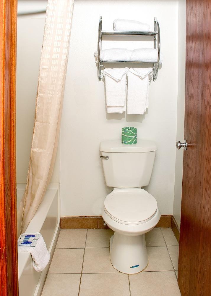 Budget Inn and Suites photo 4