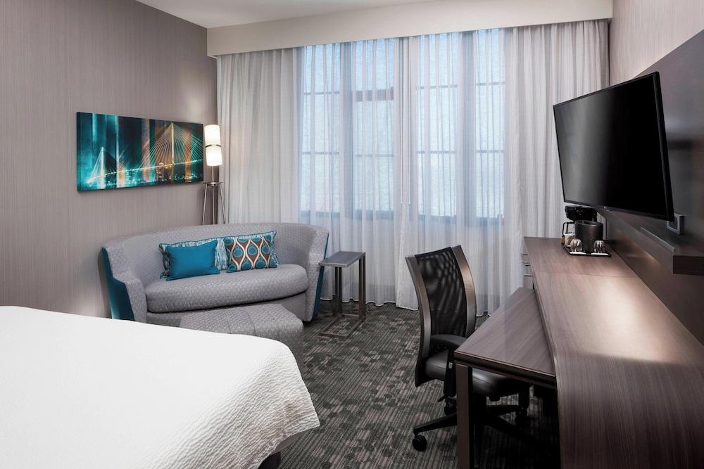 Courtyard by Marriott Omaha Downtown photo 8
