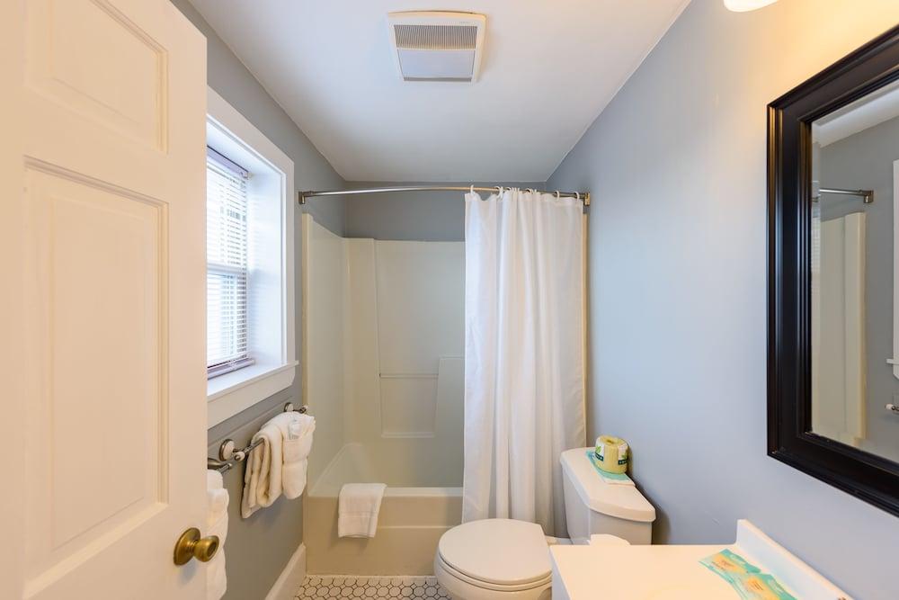 MV Surfside Hotel photo 94
