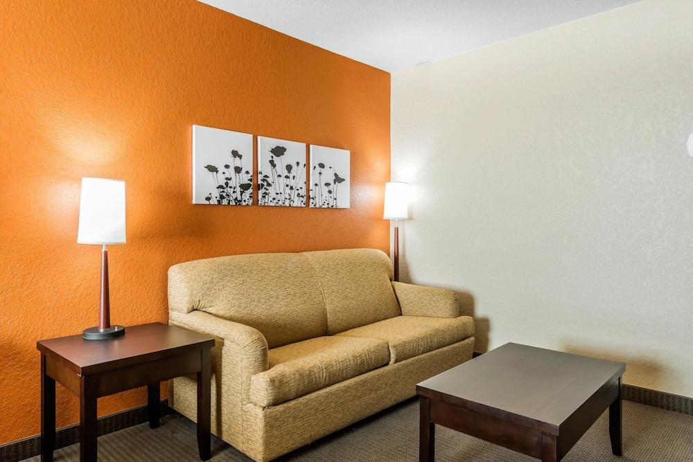 Sleep Inn and Suites - Ocala / Belleview photo 32