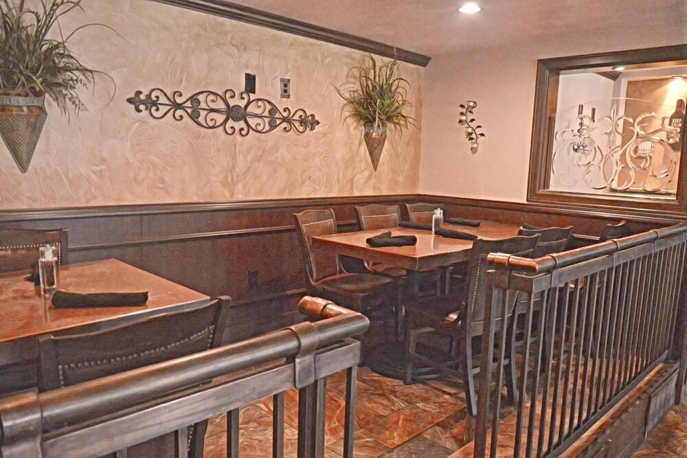 Economy Guest Village and Apartments photo 32