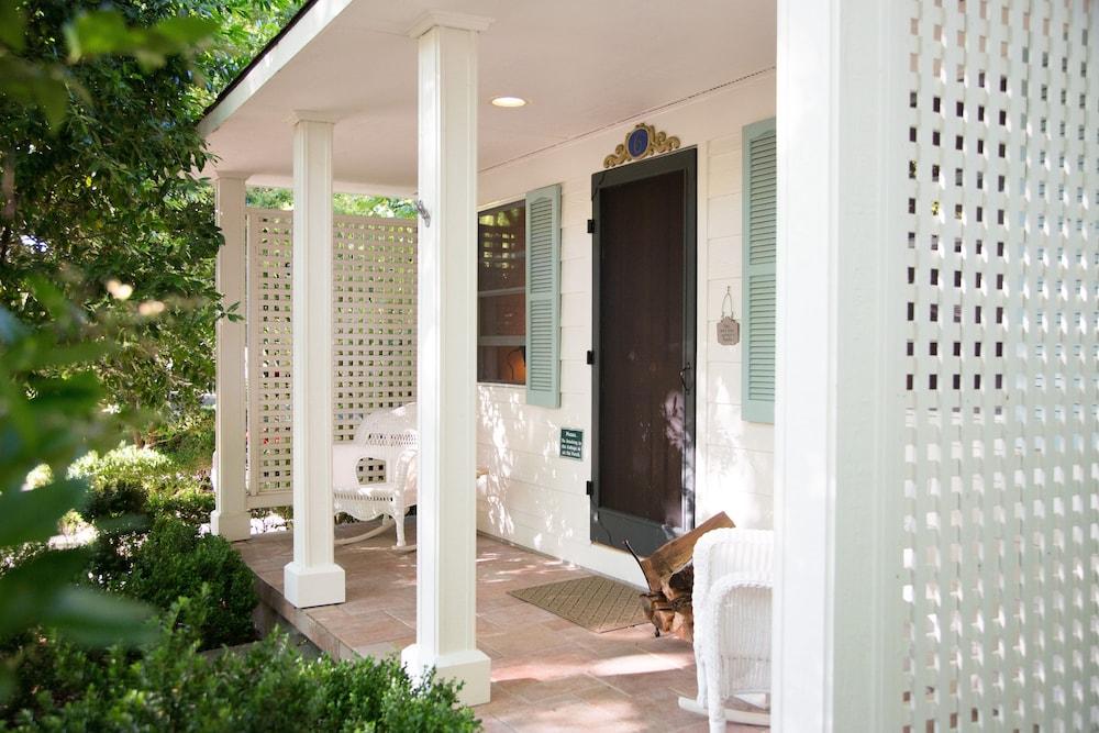 Cottage Grove Inn photo 14