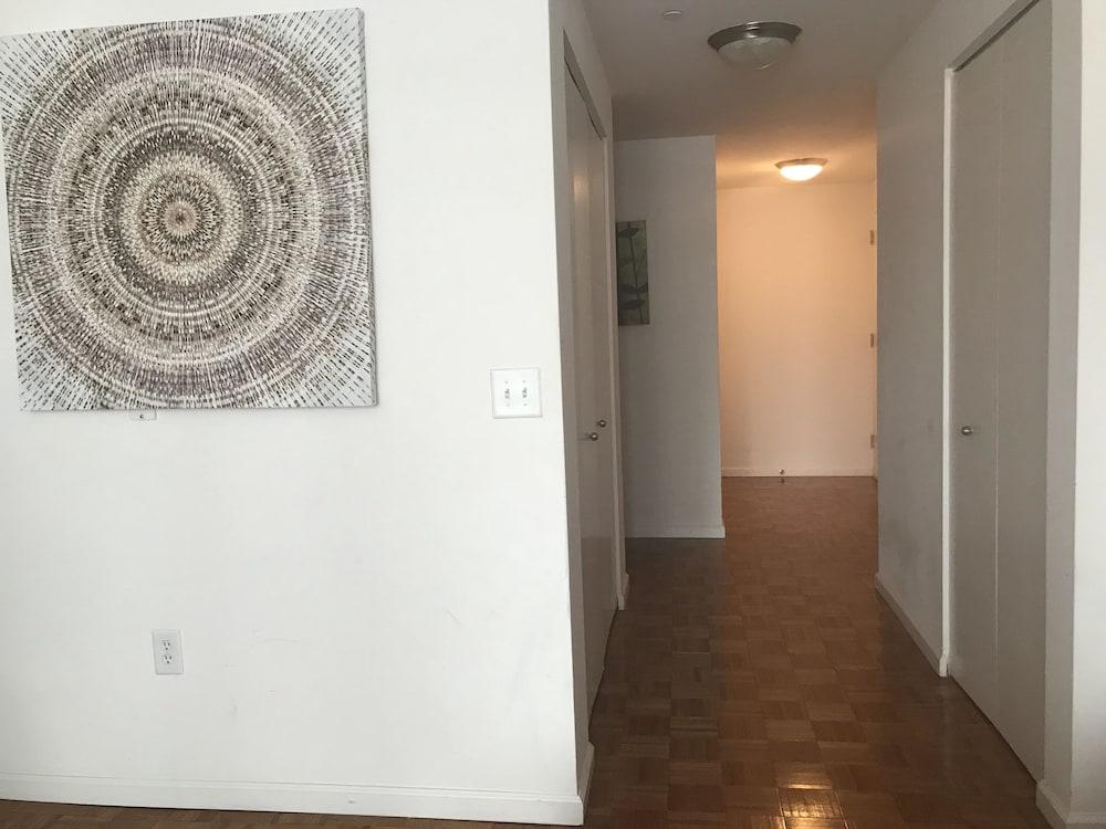 Downtown Luxury Suites photo 19