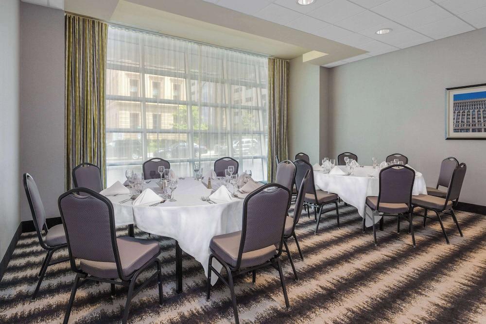 Wyndham Garden Buffalo Downtown photo 43