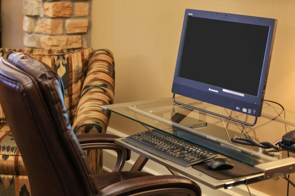 Holiday Inn Hotel & Suites St. Paul NE - Lake Elmo by IHG photo 64