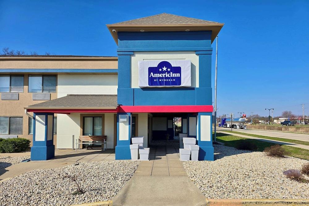 AmericInn by Wyndham Beloit photo 19