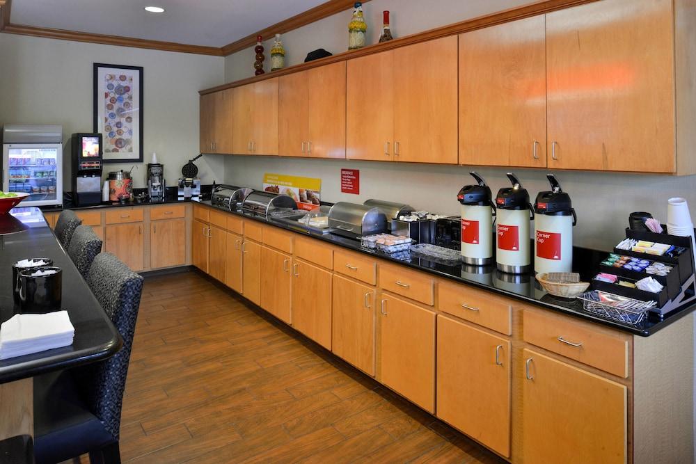 Towneplace Suites by Marriott Warren photo 38