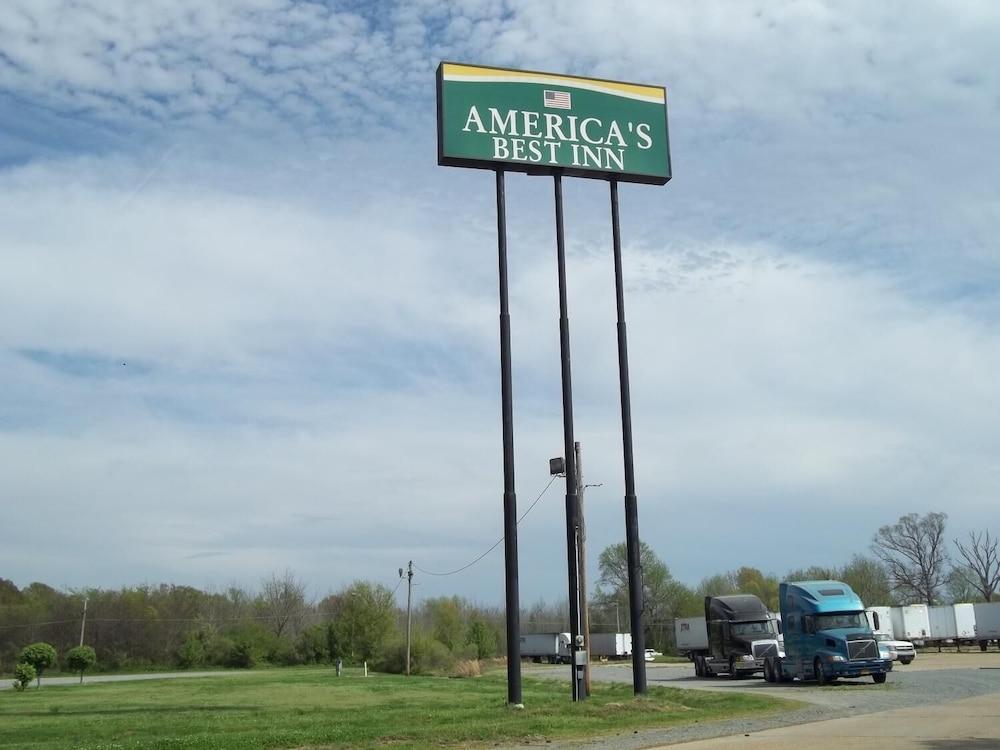 Americas Best Inn Brinkley photo 16