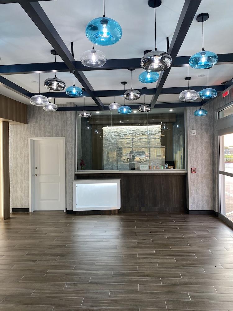 Hotel Solara Hobby Airport photo 2