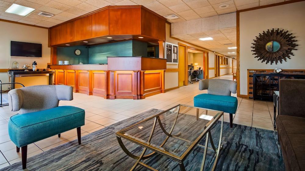 Best Western Woodhaven Inn photo 3