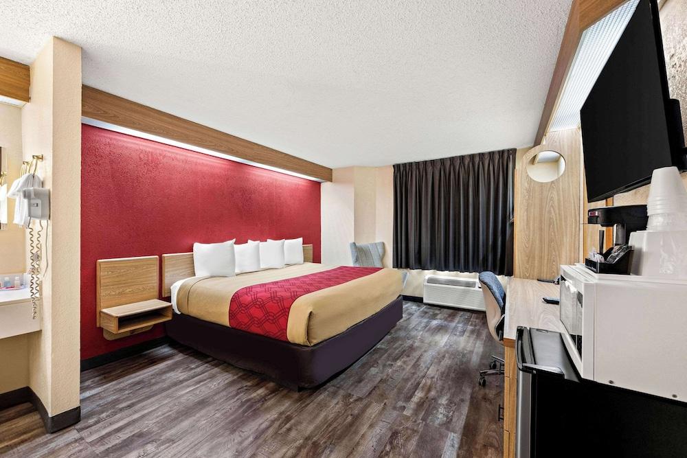 Econo Lodge London North photo 16