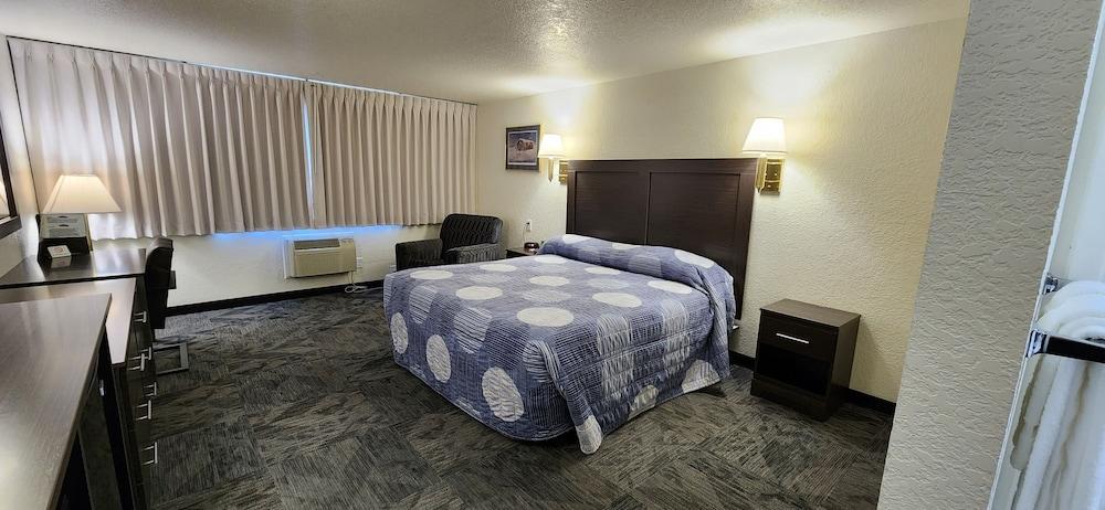 Locomotive Inn photo 7