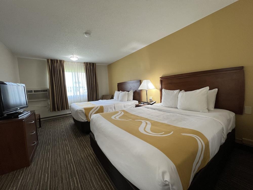 Quality Inn Mitchell I-90 photo 11