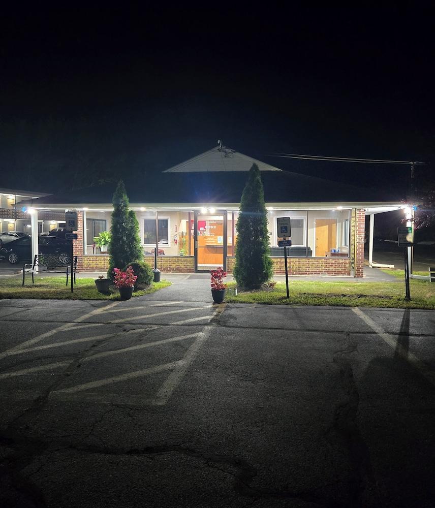 Nashoba Valley Inn & Suites photo 31