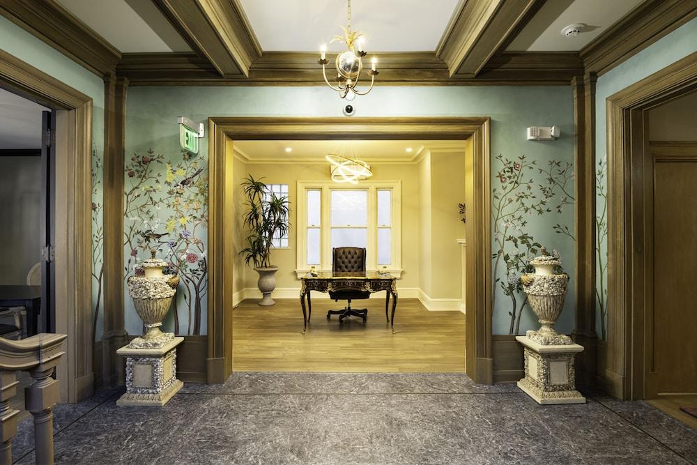 The Edward Hotel photo 60