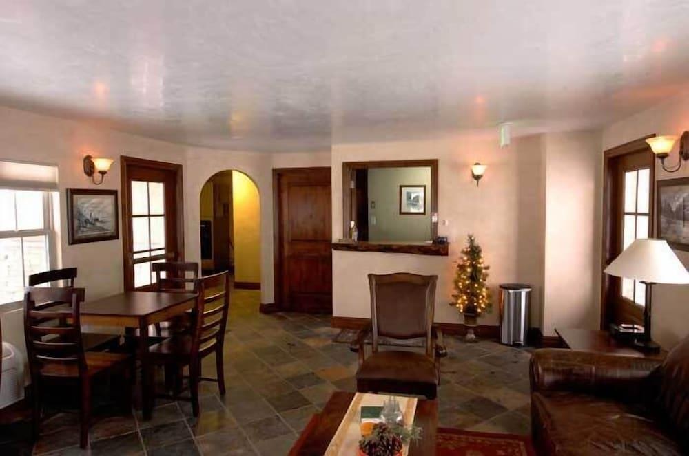 BackCountry Inn photo 3