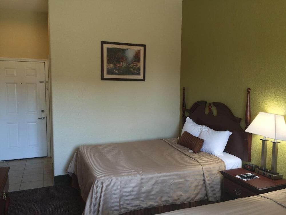 Frio Inn photo 10
