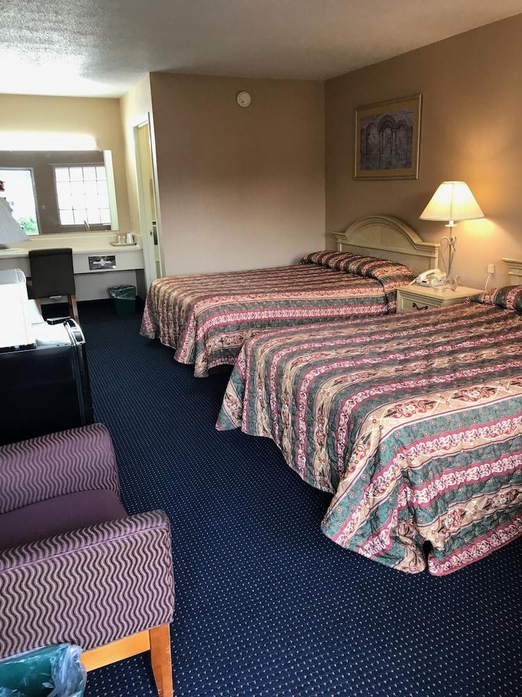 Claridge Inn photo 6
