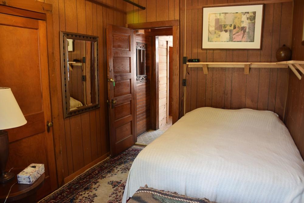The Baseball Hotel photo 17