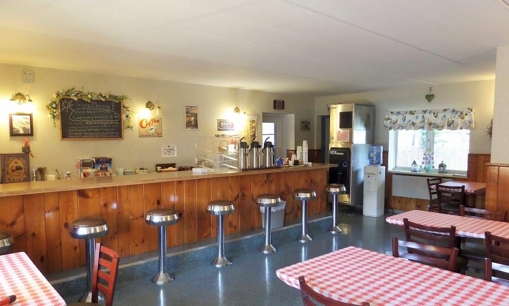 Roosevelt Inn of Hyde Park photo 15