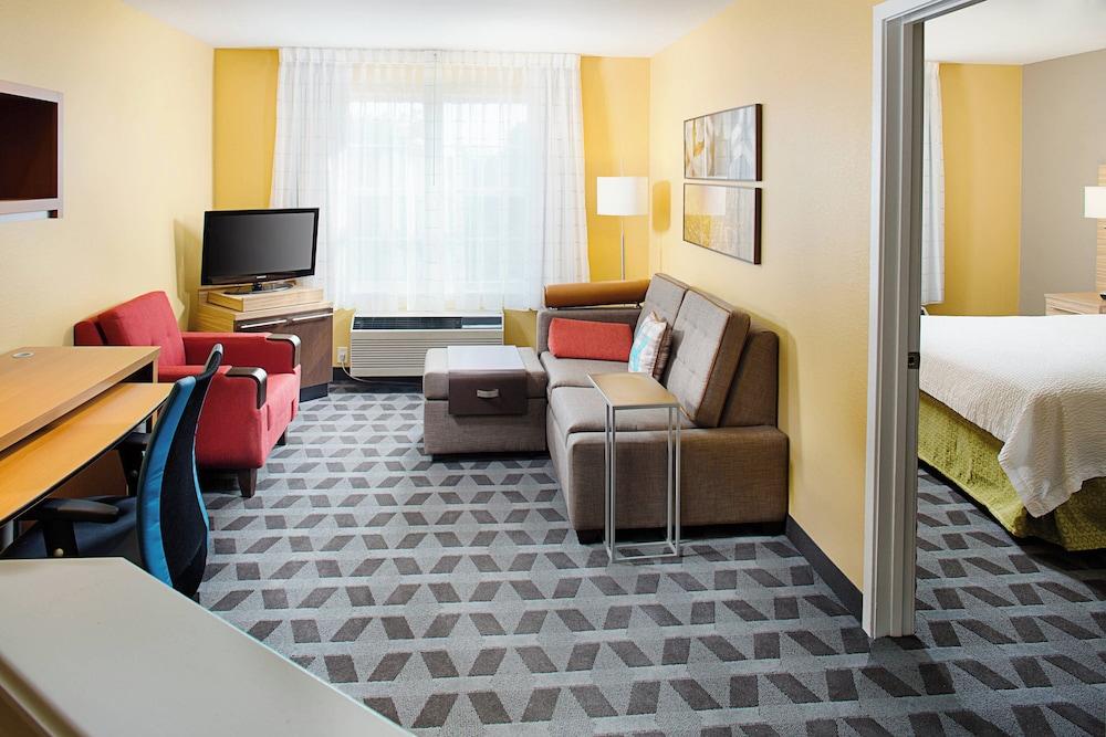 TownePlace Suites by Marriott Manchester photo 23