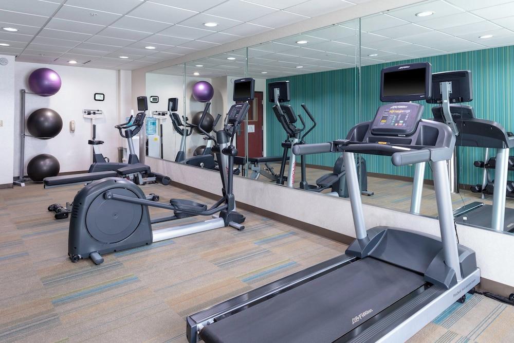 Holiday Inn Express & Suites Roanoke Rapids SE by IHG photo 5