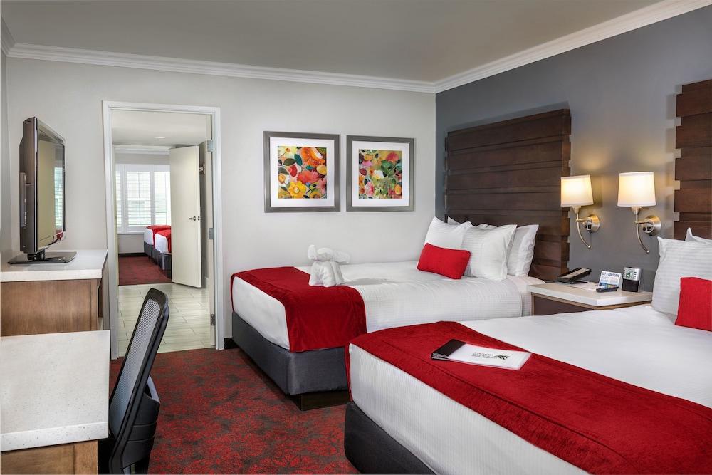 Desert Palms Hotel & Suites photo 5