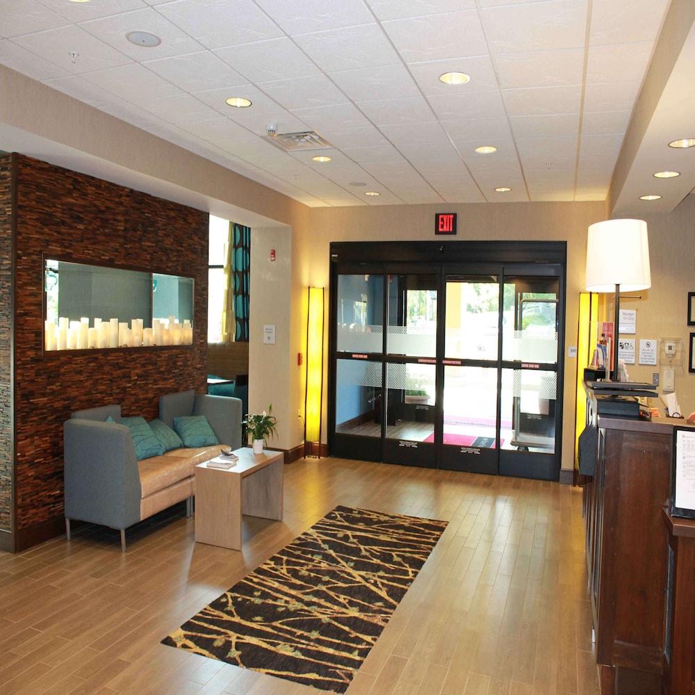 Hampton Inn & Suites Stroudsburg Pocono Mountains photo 6