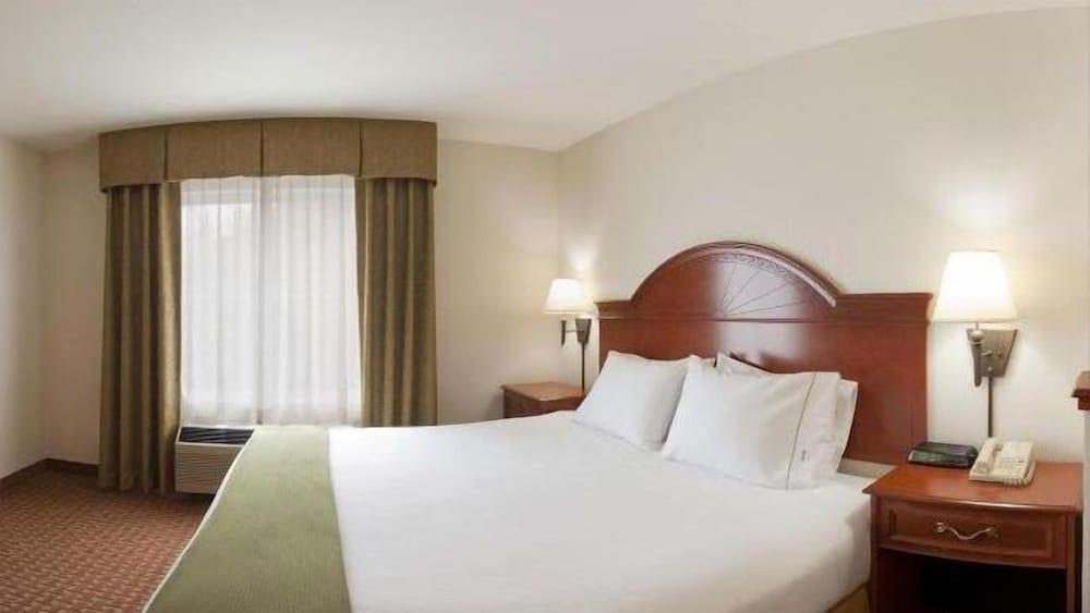 Holiday Inn Express Hotel & Suites Frackville by IHG photo 2