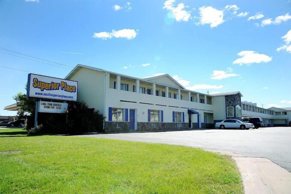 Sault Superior Place photo 8