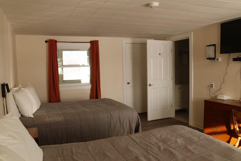 Colebrook C.C. & Motel photo 17