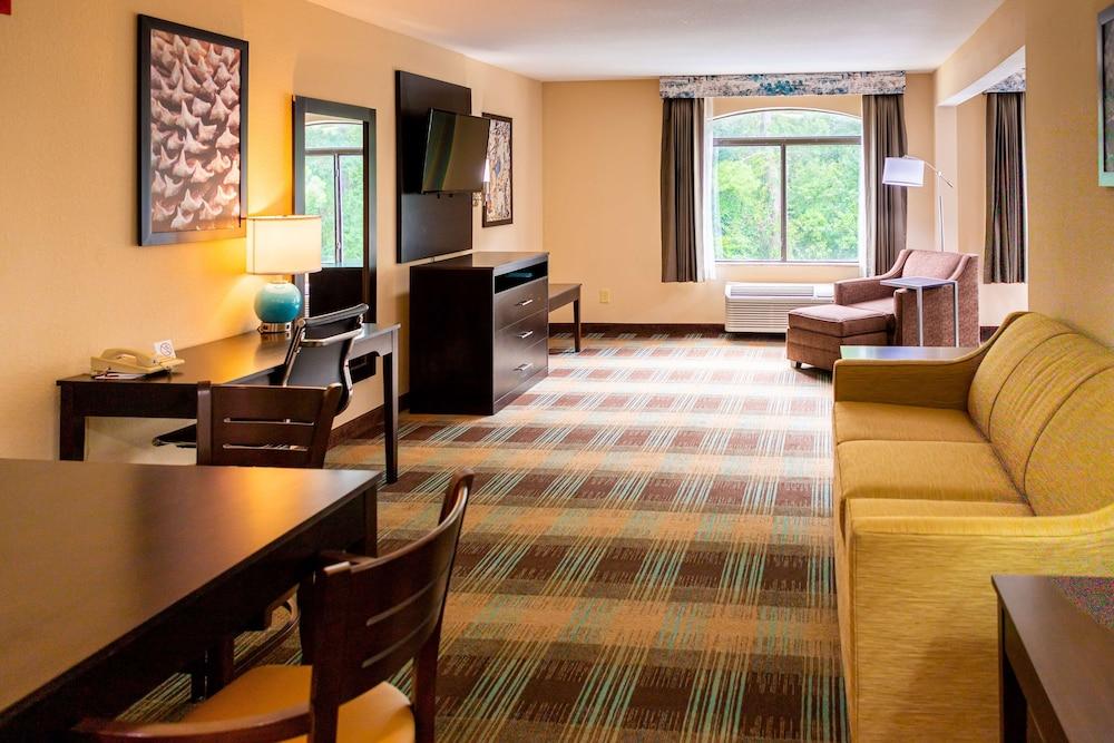 Spark by Hilton Port Wentworth Savannah photo 35