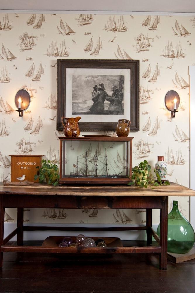 Dockside Guest Quarters & Restaurant photo 2