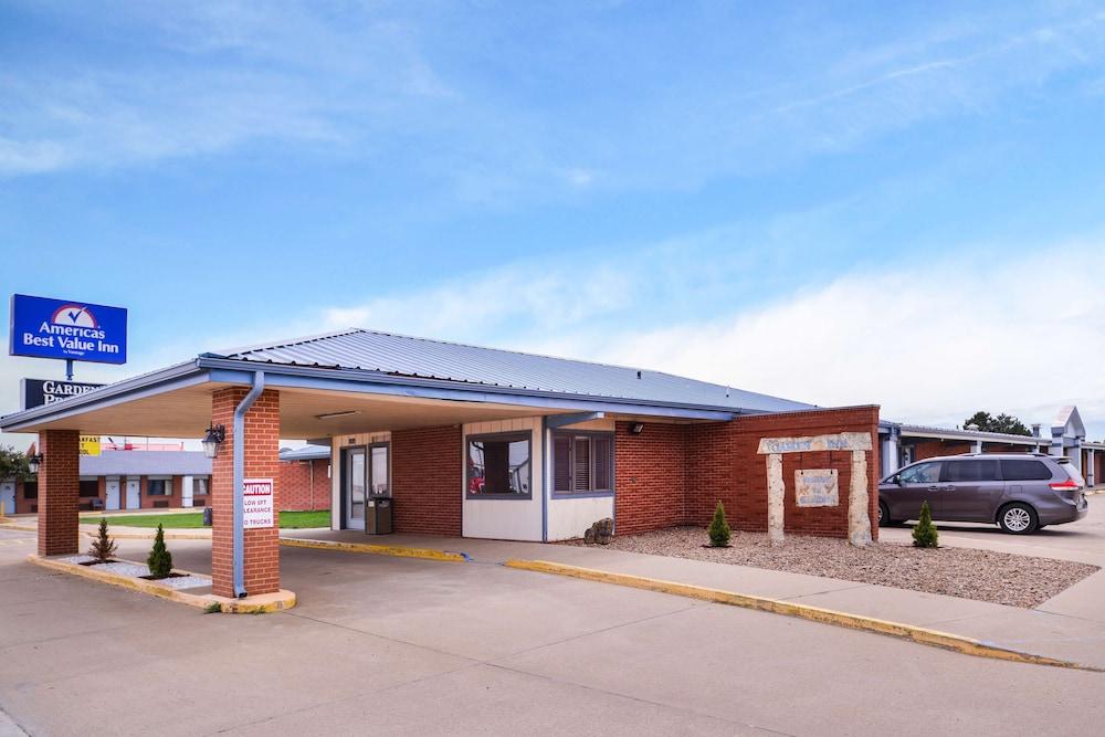 Americas Best Value Inn Ellsworth photo 25