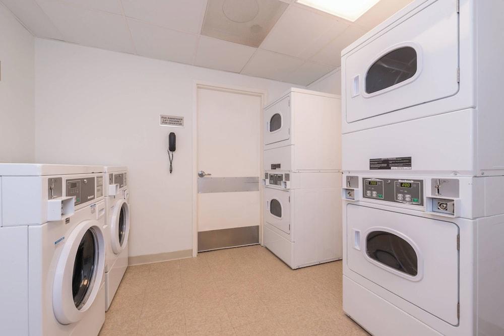 SpringHill Suites Huntsville Downtown photo 45
