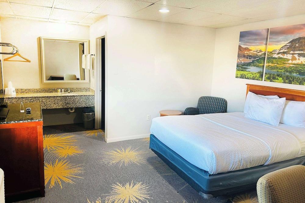 Days Inn by Wyndham Wheatland photo 12