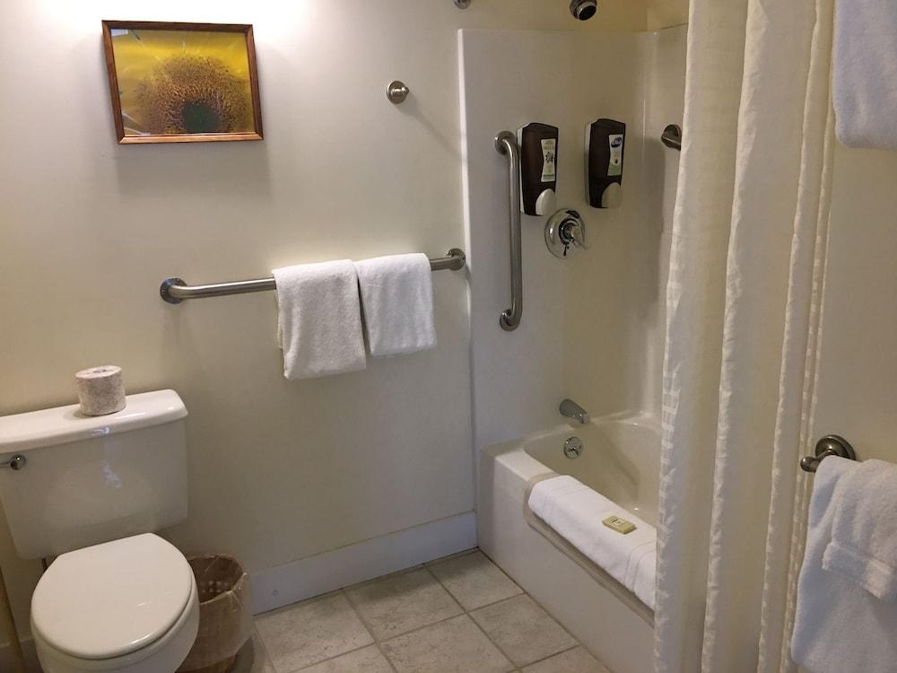 Camden Riverhouse Hotel photo 51