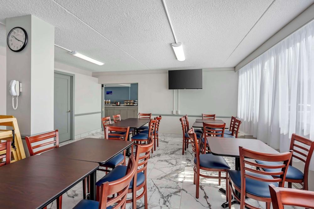 Best Western Rutgers University Hotel photo 38