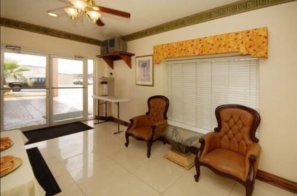 La Copa Inn McAllen photo 2