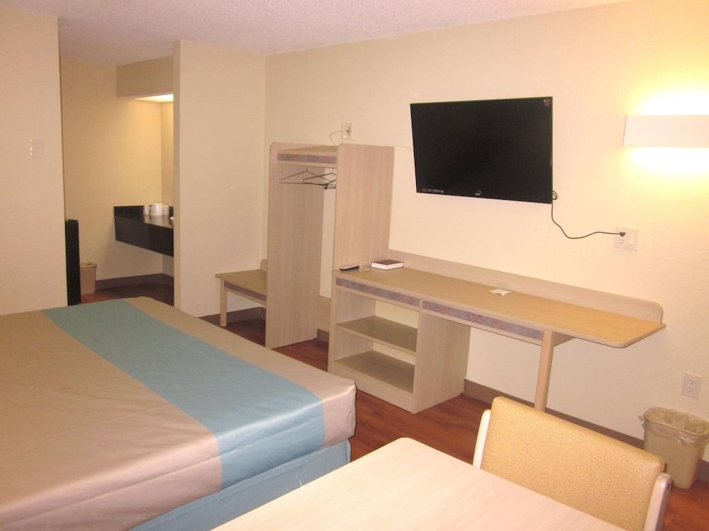 Motel 6 Bells, TN - Brownsville photo 9