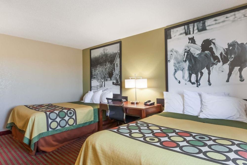 Super 8 by Wyndham Amsterdam photo 26