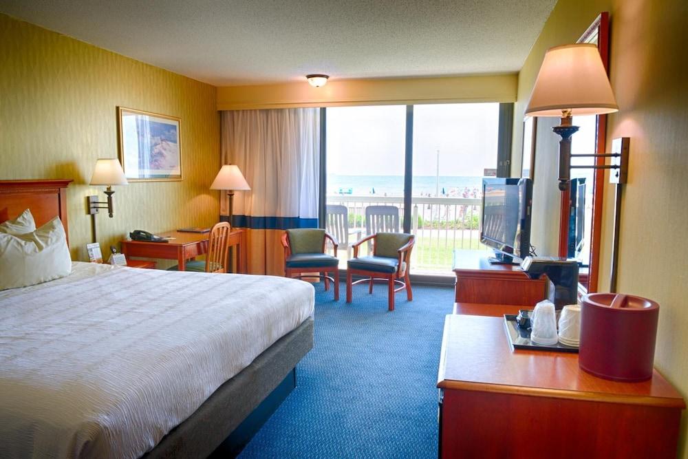 Oceanfront Inn photo 12