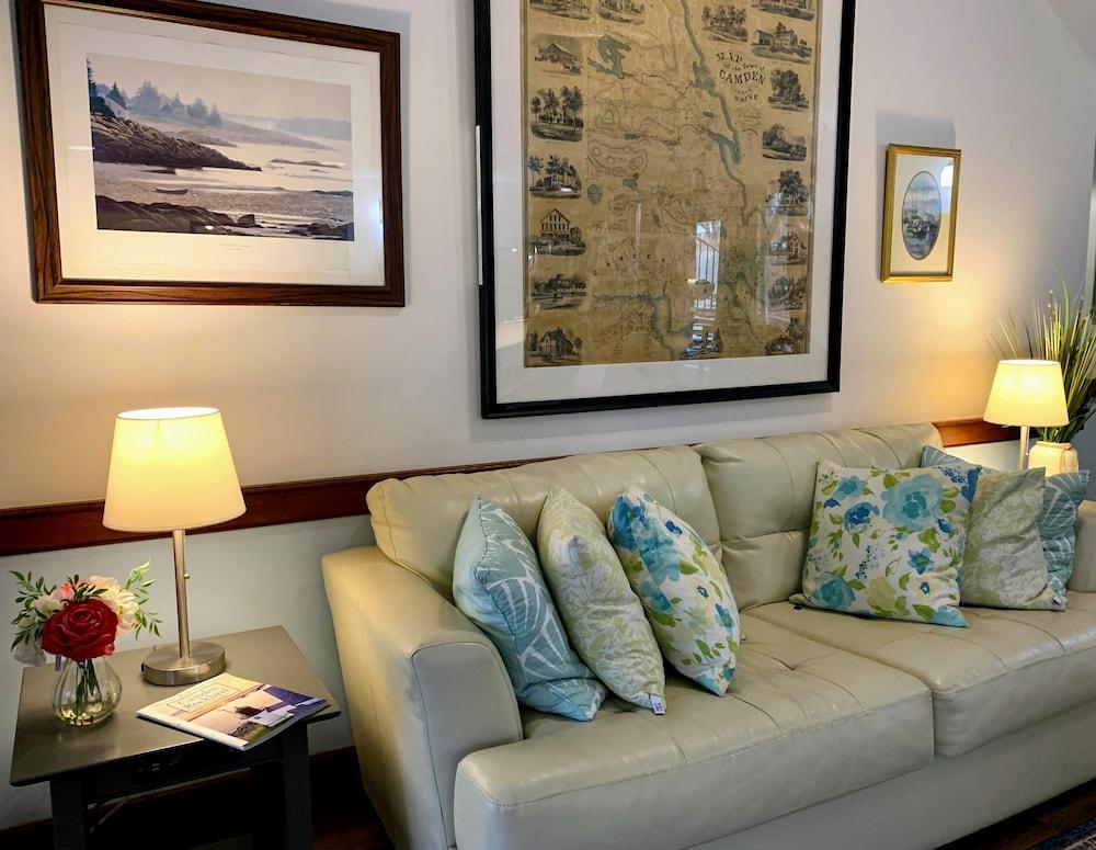 Camden Riverhouse Hotel photo 2